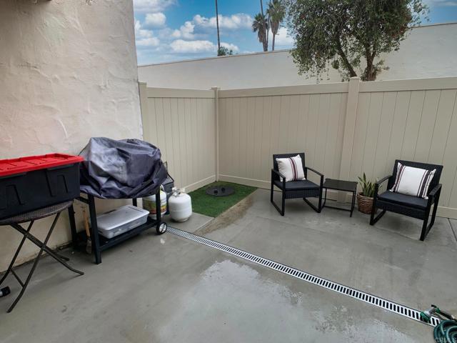 Detail Gallery Image 30 of 39 For 9230 Carlton Oaks Dr, Santee,  CA 92071 - 2 Beds | 1/1 Baths