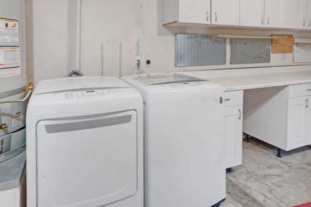 988 S Arnold Way, Half Moon Bay CA: https://media.crmls.org/mediaz/ec106c2b-71e9-46a2-bb8c-02b0ae8a2053.jpg