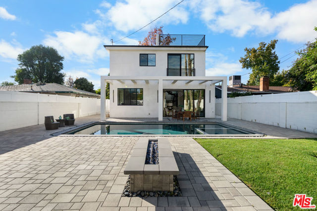 5812 Willis Avenue, Sherman Oaks CA: https://media.crmls.org/mediaz/ec10db3d-1584-45f5-8128-0f5ceb046e47.jpg