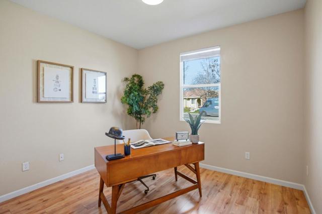 2360 Rose Arbor Drive, Sacramento CA: https://media.crmls.org/mediaz/ec124cfc-7dcf-4876-bb2c-6b9e61074900.jpg