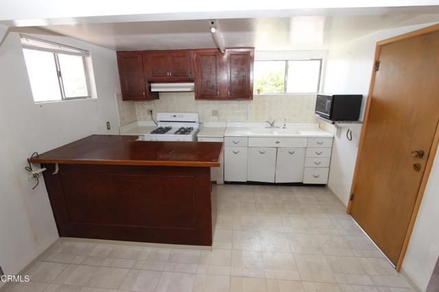 Detail Gallery Image 6 of 20 For 5021 Alvarado Rd, Carpinteria,  CA 93013 - 4 Beds | 3 Baths