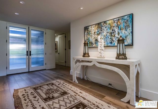 8 Surrey Court, Rancho Mirage CA: https://media.crmls.org/mediaz/ec12f46e-30ae-4017-b466-9735614988e5.jpg