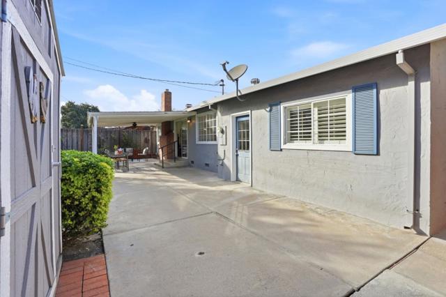 908 Redbird Drive, San Jose CA: https://media.crmls.org/mediaz/ec140ae8-3b3c-4381-96c9-83245b4be1e3.jpg
