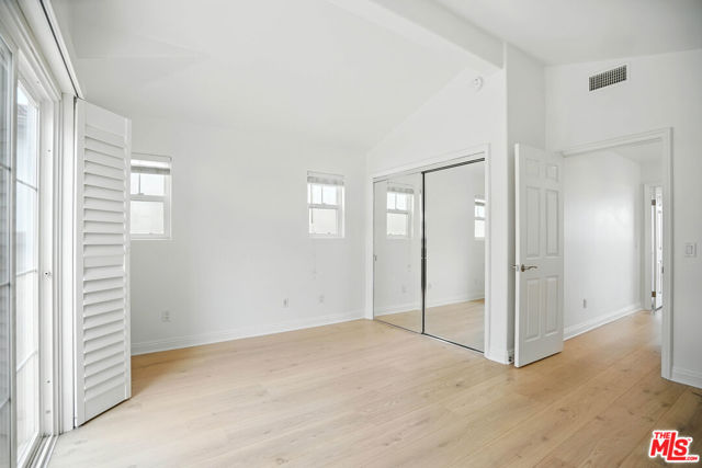 6440 Lunita Road, Malibu CA: https://media.crmls.org/mediaz/ec15490d-dd8f-4bcb-8a5b-4057217bc814.jpg