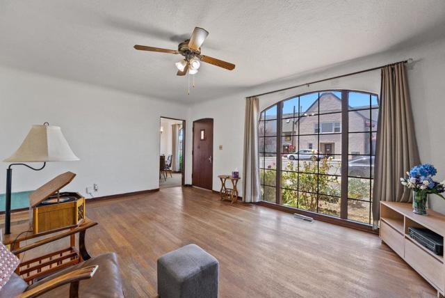 106 Stanford Street, Watsonville CA: https://media.crmls.org/mediaz/ec158198-1a01-4902-bc55-fc2b2a6e59d7.jpg
