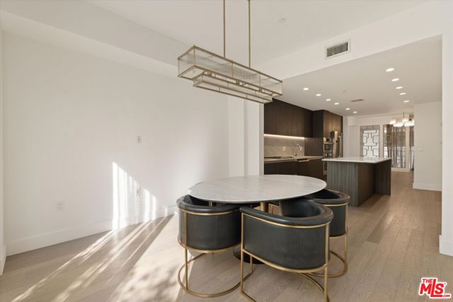 1345 Havenhurst Drive, West Hollywood CA: https://media.crmls.org/mediaz/ec159c87-0b50-48d9-8f2c-ca3d503ed8a5.jpg