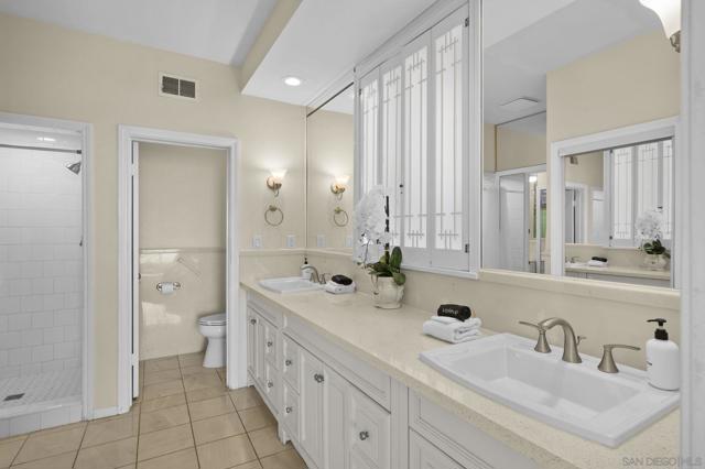 8390 Prestwick Dr, La Jolla CA: https://media.crmls.org/mediaz/ec15c4bc-47e8-4570-8ab7-e46aca005d7e.jpg