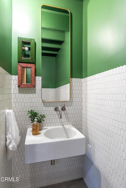 Detail Gallery Image 23 of 76 For 1155 Linda Vista Ave, Pasadena,  CA 91103 - 5 Beds | 6/2 Baths