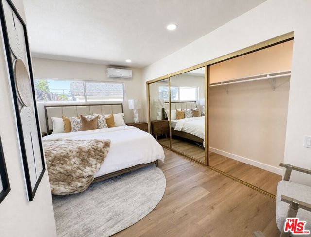 10911 Lemay Street photo 20