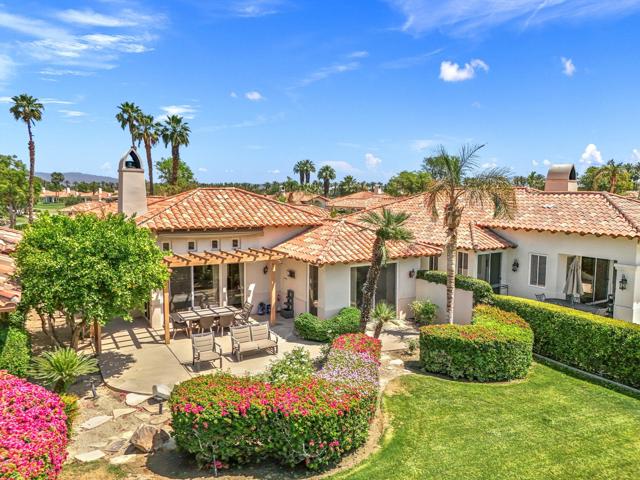 48205 Via Solana, La Quinta CA: https://media.crmls.org/mediaz/ec1729c1-5c6d-4b81-b517-8f2b56c6f373.jpg