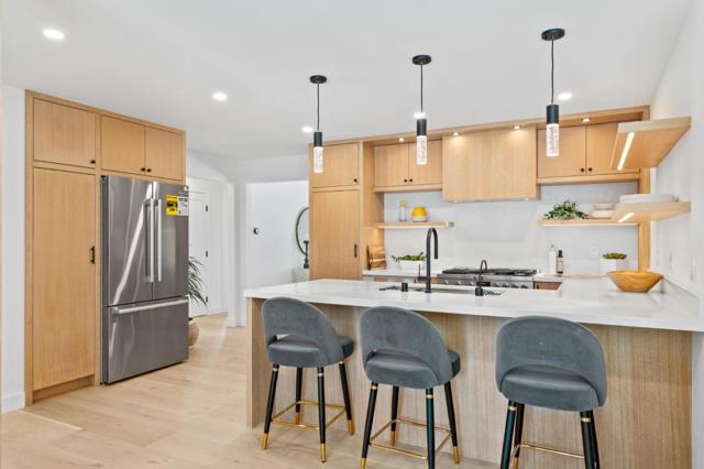 2330 Sierra Court, Palo Alto CA: https://media.crmls.org/mediaz/ec1782e8-5f1b-48e4-908d-53e7b739588a.jpg