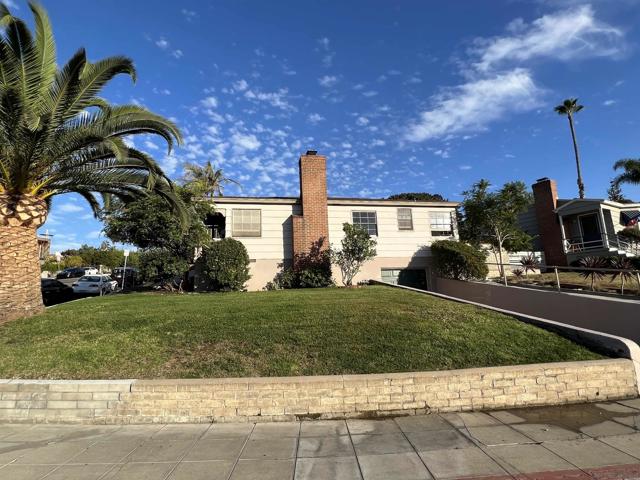 1205 Park Row, La Jolla CA: https://media.crmls.org/mediaz/ec189913-d671-4711-93ea-4c2553797126.jpg
