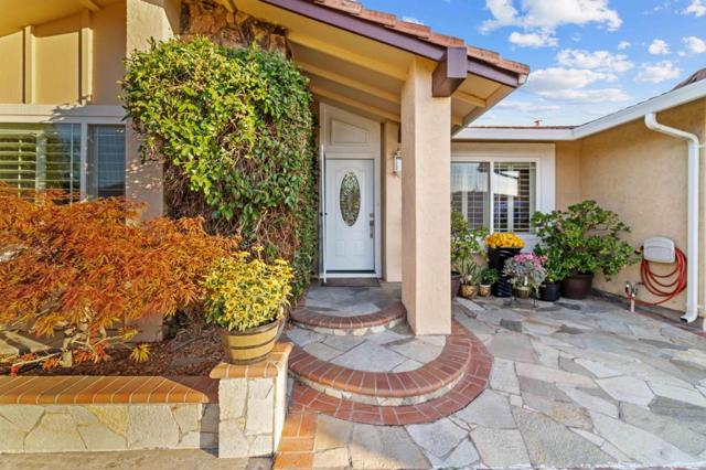 3328 Arqueado Drive, San Jose CA: https://media.crmls.org/mediaz/ec1a730e-adc4-4dbd-8581-d852a1f7a737.jpg