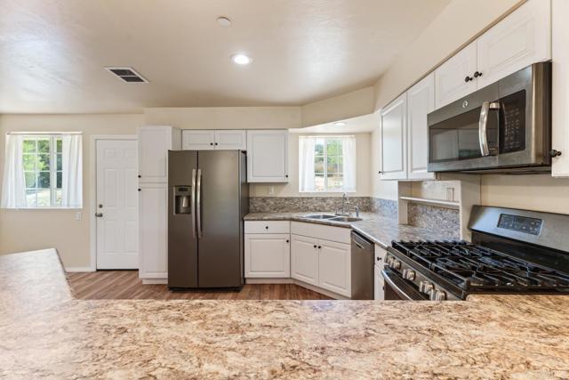 Detail Gallery Image 9 of 37 For 2142 Buckman Springs Rd, Campo,  CA 91906 - 3 Beds | 2 Baths