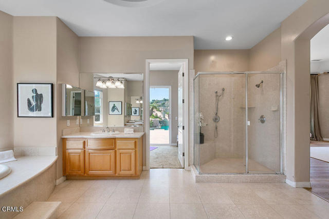 2625 Marvella Court, Camarillo CA: https://media.crmls.org/mediaz/ec1c0585-532e-4d90-8169-8fbefd14fe71.jpg