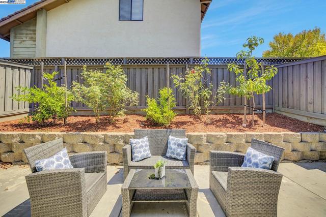 41538 Casabella Cmn, Fremont CA: https://media.crmls.org/mediaz/ec1c41bc-0ba5-404a-b047-085ff82cc279.jpg