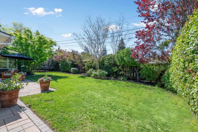 1101 Hobart Street, Menlo Park CA: https://media.crmls.org/mediaz/ec1daba1-7a88-4c81-843c-945eb619d0e1.jpg