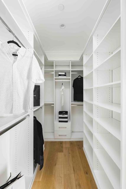 4118 Sutherland Drive, Palo Alto CA: https://media.crmls.org/mediaz/ec1f3f62-f267-4fdf-9a87-4a5529f9626f.jpg