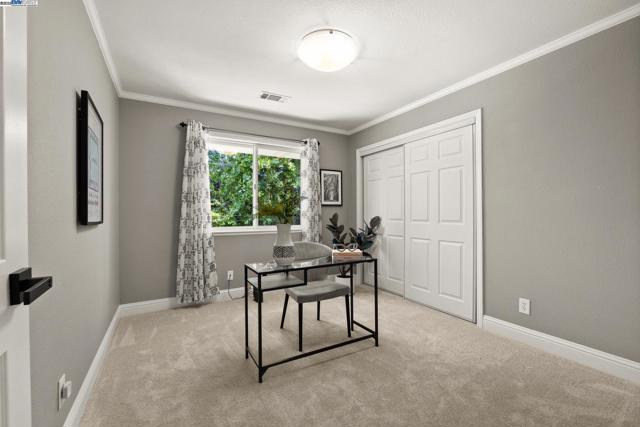 3746 La Costa Ave, Castro Valley CA: https://media.crmls.org/mediaz/ec204bf4-9238-4de0-9a1b-ae8186cf5aa5.jpg