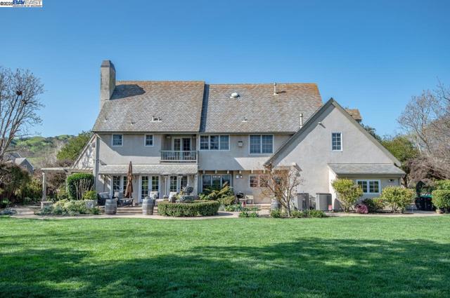 3029 Alburni Ct, Pleasanton CA: https://media.crmls.org/mediaz/ec205da4-8002-4139-9bc2-d03aa86888cf.jpg
