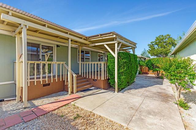 199 Leisure Drive, Morgan Hill CA: https://media.crmls.org/mediaz/ec2113cd-b023-4834-94c4-5e2d67e11a21.jpg