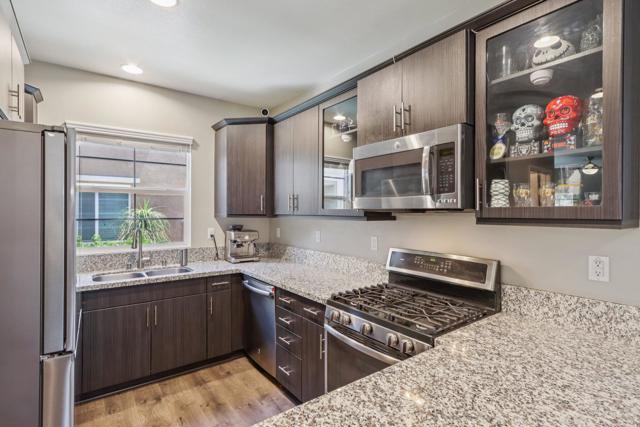 414 Via De La Paz, Palm Desert CA: https://media.crmls.org/mediaz/ec215d7c-4400-4d3a-9b30-812ac52be004.jpg