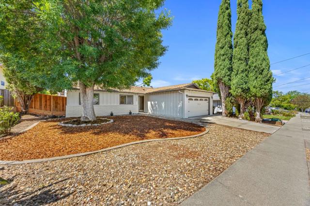 2361 Panoramic Drive, Concord CA: https://media.crmls.org/mediaz/ec22961c-584a-413f-b553-02e87ad2b532.jpg