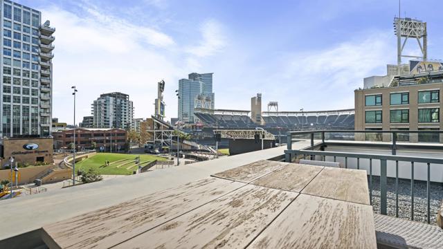 325 7Th Ave, San Diego CA: https://media.crmls.org/mediaz/ec24534f-5be6-446d-aa53-6d63acb6efd5.jpg