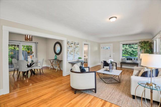 57 Ellenwood Avenue, Los Gatos CA: https://media.crmls.org/mediaz/ec249b26-986d-42a0-8d3b-a2a0ab264ab8.jpg