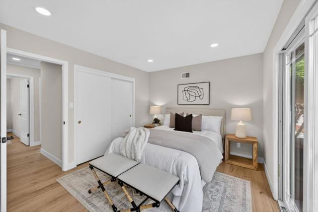 2169 Yorkshire Way, Mountain View CA: https://media.crmls.org/mediaz/ec268595-1211-4350-a76f-de63a3520e46.jpg