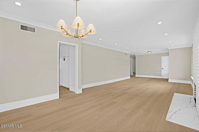 14_11946763_184500_184500-EM-114