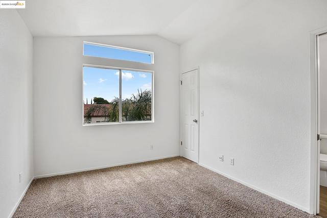 Image 17 of 29 For 4019 Villa Gomez Ln