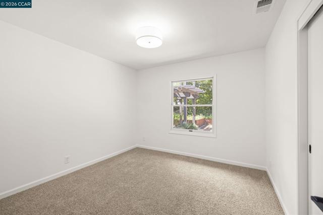 Image 16 of 31 For 2050 Blackwood Dr