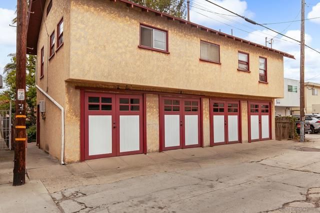 4438 44 Campus, San Diego CA: https://media.crmls.org/mediaz/ec28abda-755a-4b6b-bfa6-6b2ffa97a045.jpg