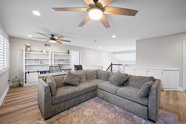 Image 19 of 47 For 13615 Braeswood