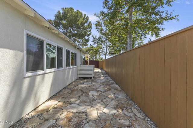 552 Cayo Grande Court, Newbury Park CA: https://media.crmls.org/mediaz/ec2a0c69-4605-44e6-990e-457640536ec1.jpg