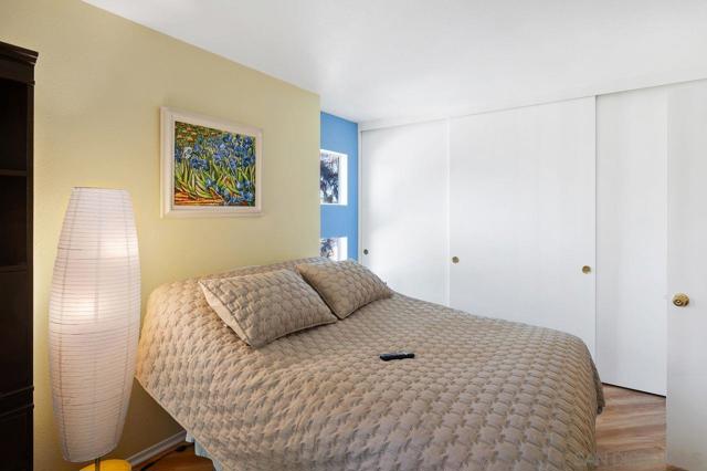 7263 Camino Degrazia, San Diego CA: https://media.crmls.org/mediaz/ec2c56dc-0610-4147-be61-0e7d3f0d6088.jpg