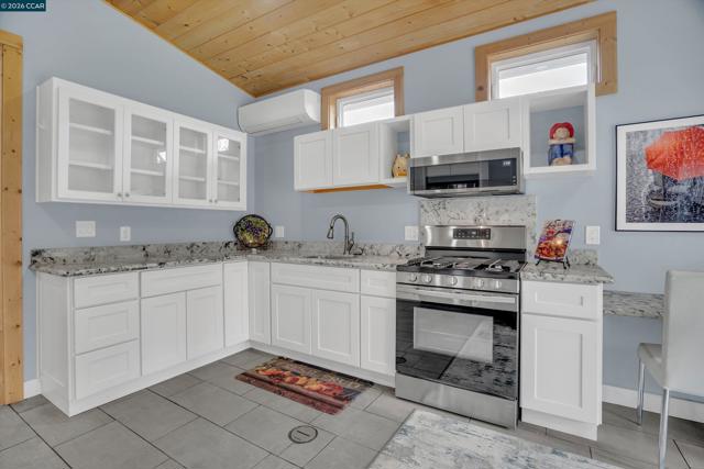 Image 27 of 50 For 1579 Farm Bureau Rd