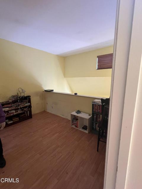 170 170 N Sierra Bonita Avenue, Pasadena CA: https://media.crmls.org/mediaz/ec2d8cd3-5392-45f4-a177-d60c62574ce6.jpg