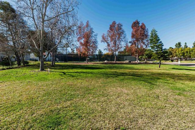 Detail Gallery Image 29 of 30 For 6553 Corte Cisco, Carlsbad,  CA 92009 - 3 Beds | 2/1 Baths