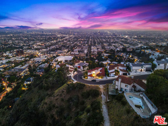 Image 8 of 15 For 1854 Crescent Heights Boulevard