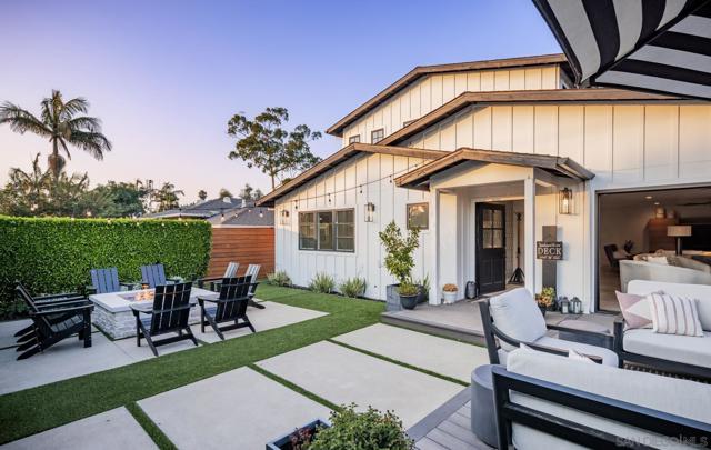 1303 Hermes Ave, Encinitas CA: https://media.crmls.org/mediaz/ec2ef7bf-1ee3-4bcc-a468-78b7baf639bf.jpg