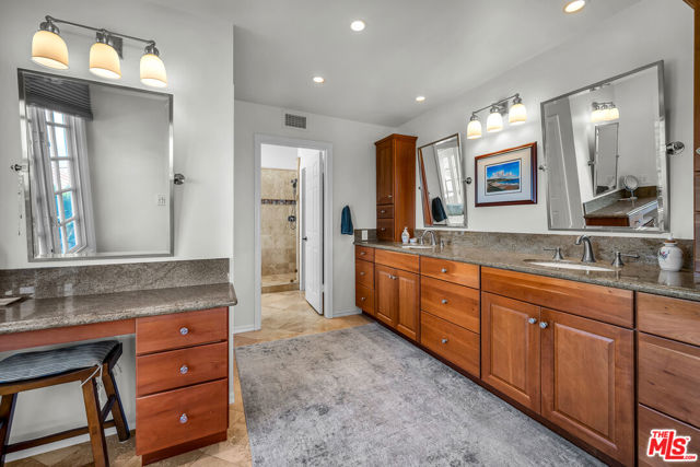 30963 Via La Cresta, Rancho Palos Verdes, California 90275, 4 Bedrooms Bedrooms, ,4 BathroomsBathrooms,Residential,Sold,Via La Cresta,25505459