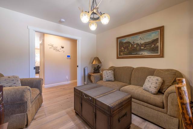1188 Monte Vista Drive, Big Bear CA: https://media.crmls.org/mediaz/ec3186fc-3844-4906-98a1-11b465adcd1e.jpg