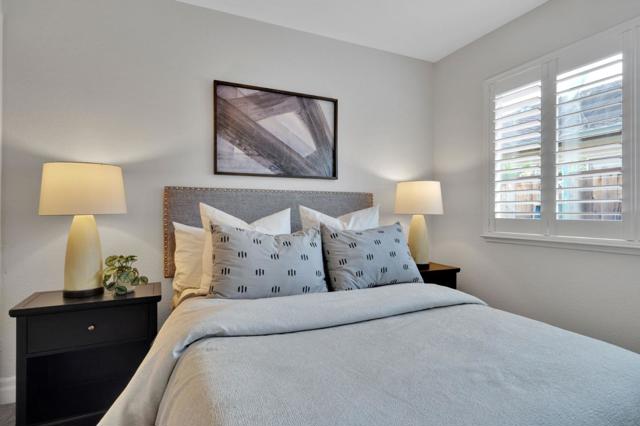 865 Valley Oak Drive, Hollister CA: https://media.crmls.org/mediaz/ec322e6c-bc02-4394-960c-7d04f68f49e4.jpg