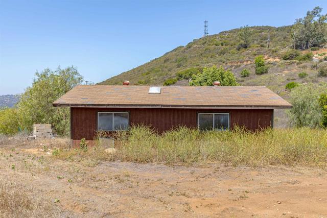 Home for Sale in Valley Center