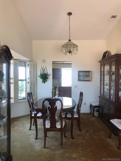 2552 Wind River Rd, El Cajon CA: https://media.crmls.org/mediaz/ec32cf5d-5846-4c7a-8979-875780886363.jpg