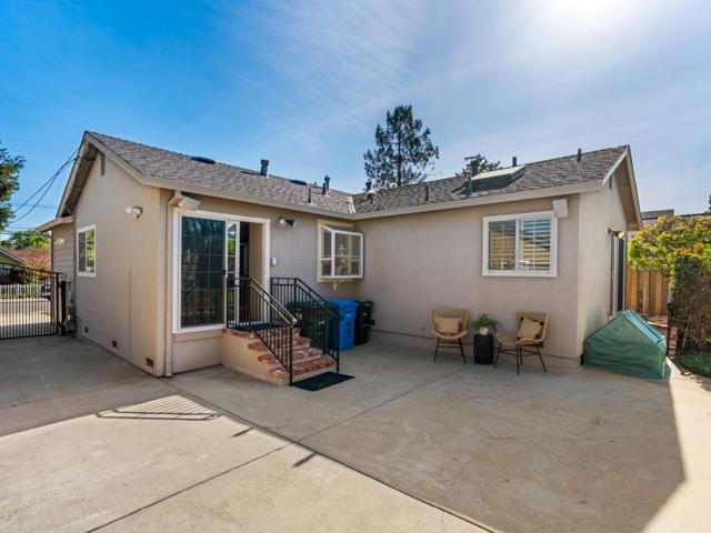 416 Upton Street, Redwood City CA: https://media.crmls.org/mediaz/ec340459-b6c5-4ecd-80ab-452ebb70510e.jpg