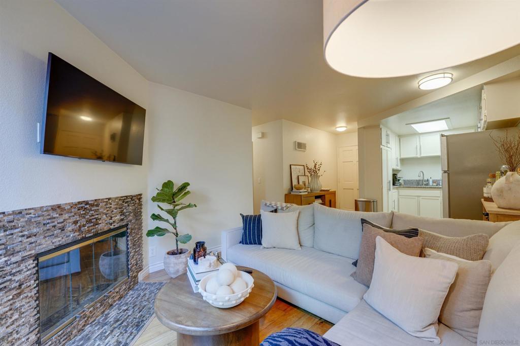 2909 Keats Street - photo 4