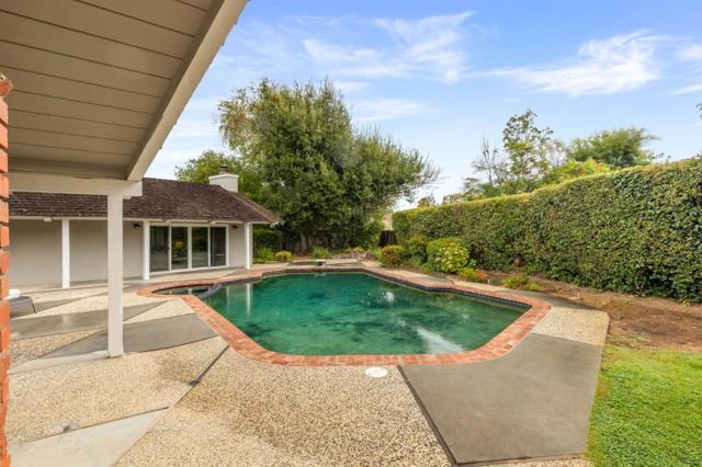 20290 Argonaut Drive, Saratoga CA: https://media.crmls.org/mediaz/ec3462b0-f185-4aea-bd1d-e935ee5328e1.jpg